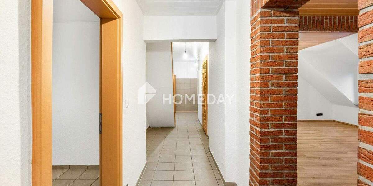 Etagenwohnung Duisburg Marxloh - 3 Zimmer, 106 m&sup2;, 99.000&euro; | Angebot:25373572