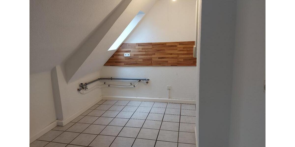 Dachgeschoßwohnung Gelsenkirchen Gelsenkirchen-Nord - 3.5 Zimmer, 68 m&sup2;, 575&euro; | Angebot:26396509