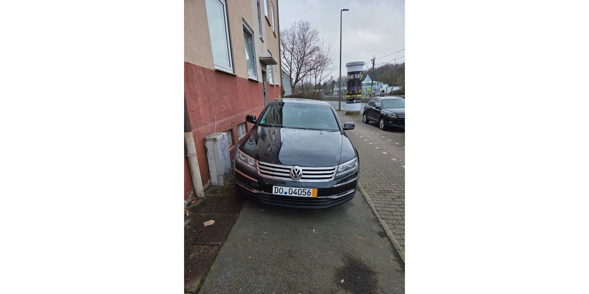 VW Phaeton 221.000 km 8.700 &euro; Dortmund 44339