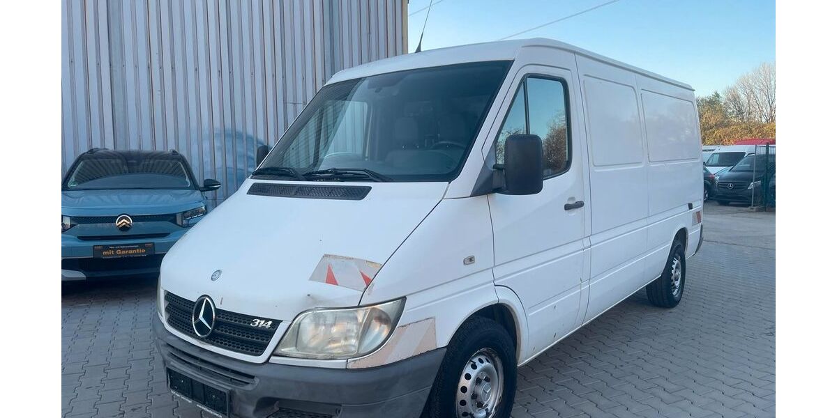 Mercedes-Benz Sprinter 79.000 km 4.950 &euro; Essen 45356
