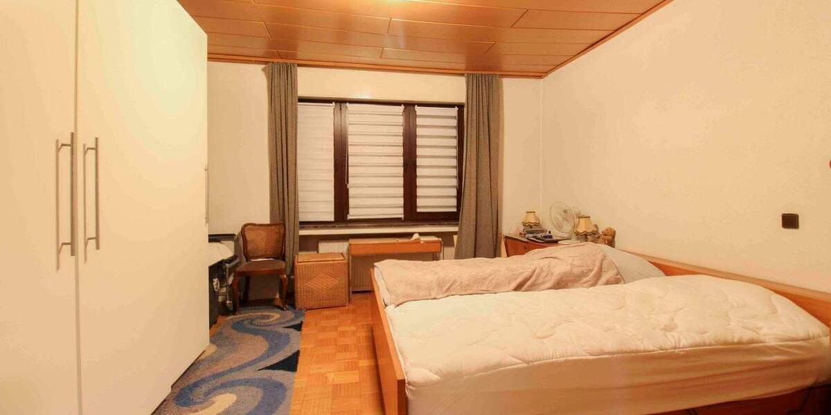 Mehrfamilienhaus, Wohnhaus Bochum Laer - 6 Zimmer, 211 m&sup2;, 349.000&euro; | Angebot:25712986