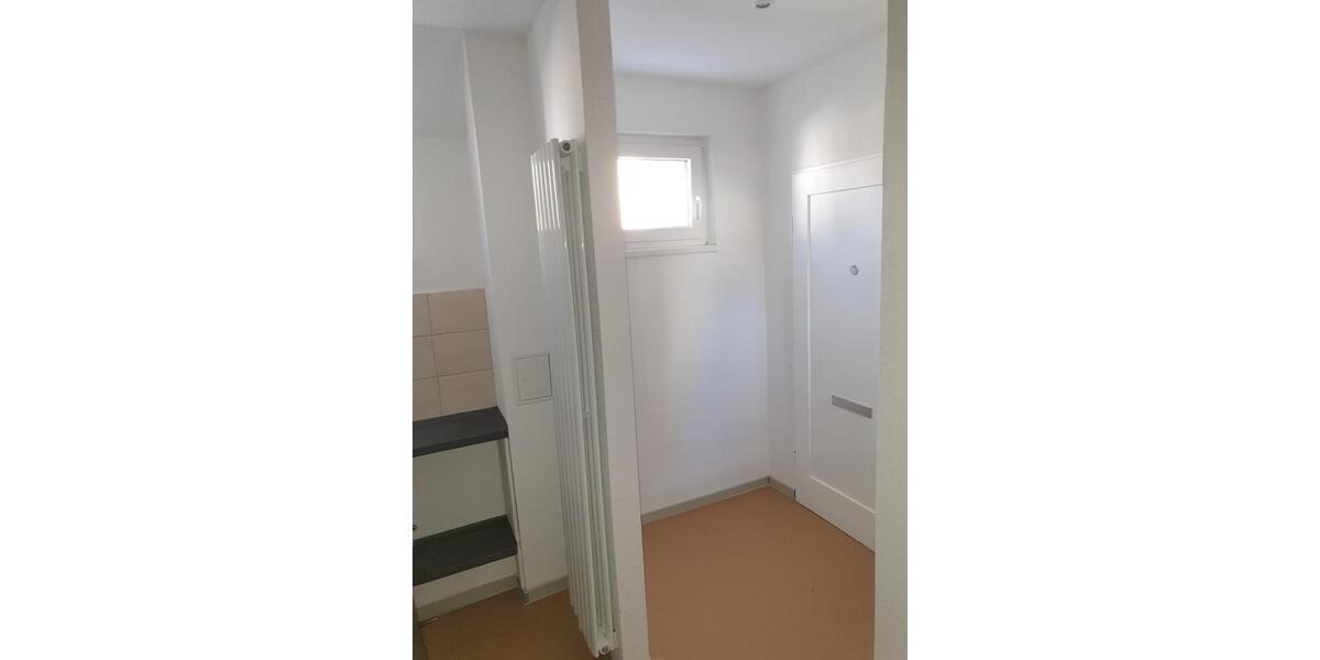 83 qm Charlottenburg aufwendig saniert mit Option auf Stellplatz. 3 zimmer