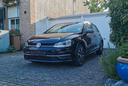VW Golf 48.000 km 15.700 &euro; Duisburg 47239