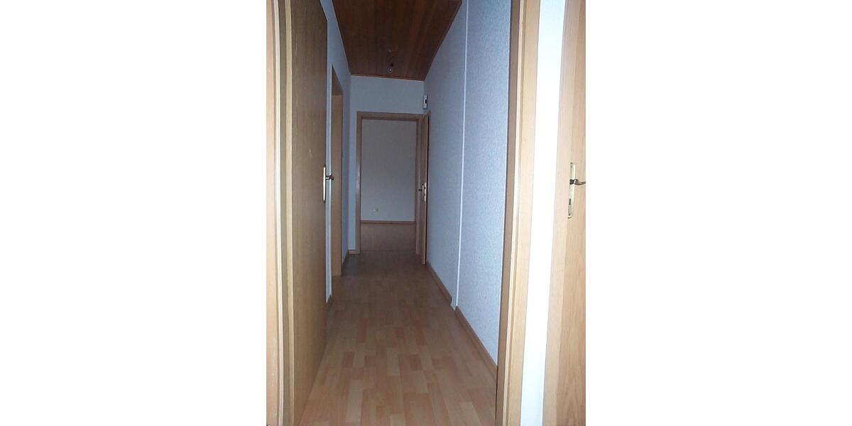 Erdgeschoßwohnung Ratingen - 3 Zimmer, 77 m&sup2;, 900&euro; | Angebot:26372652