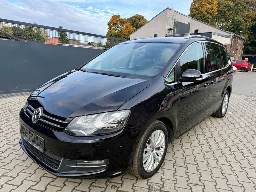VW Sharan 233.000 km 8.900 € Essen 45327