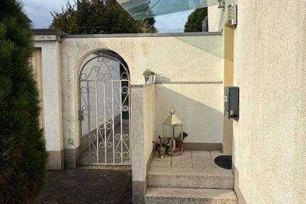 Gepflegte Doppelhaushälfte mit großem Garten und Wintergarten in ruhiger Lage von Bochum-Weitmar 3 zimmer