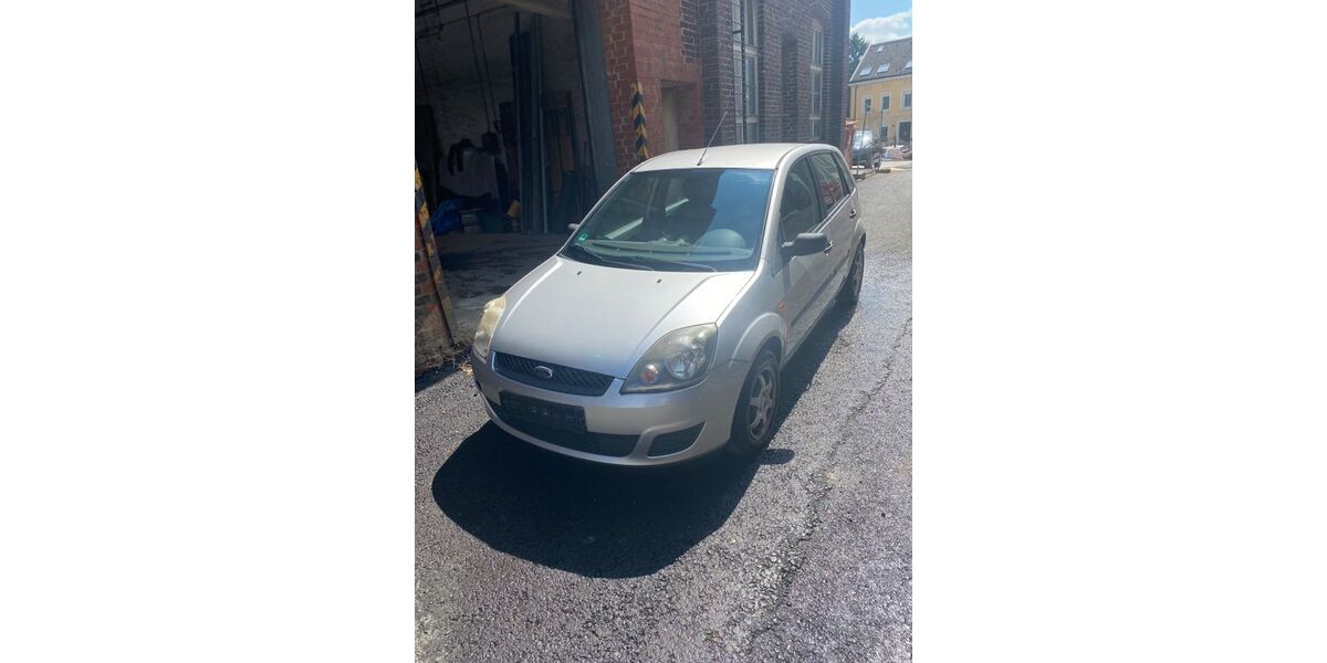 Ford Fiesta 131.000 km 1.000 &euro; Wuppertal 42115