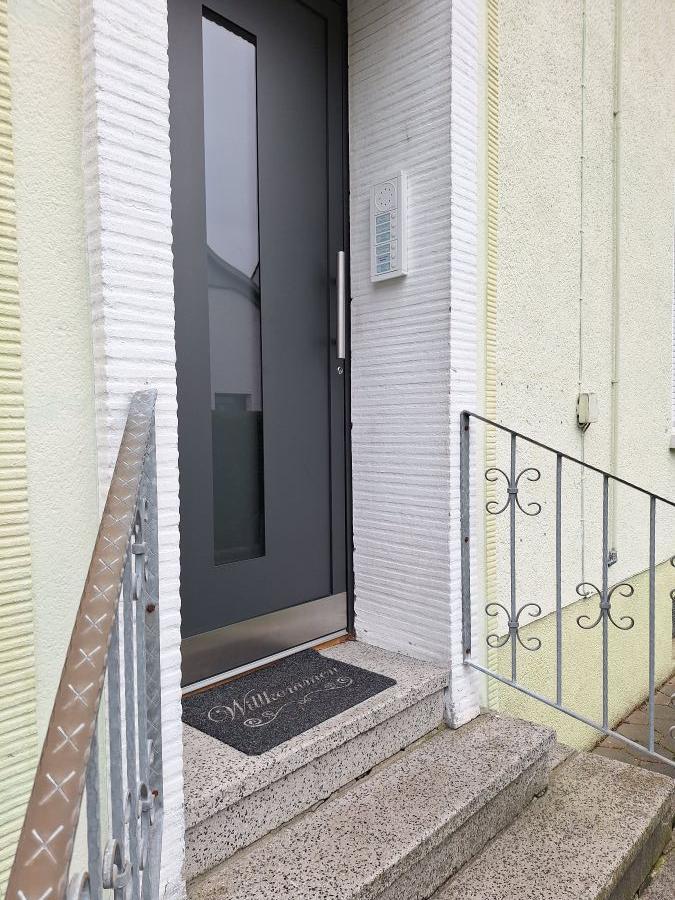 Provisionsfrei* Mit Gartenteil + Stellplatz! Gemütl. DG-Wo, sofort bezugsfrei! 2.5 zimmer