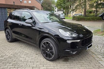 Porsche Cayenne 209.000 km 26.800 &euro; Bochum 44892