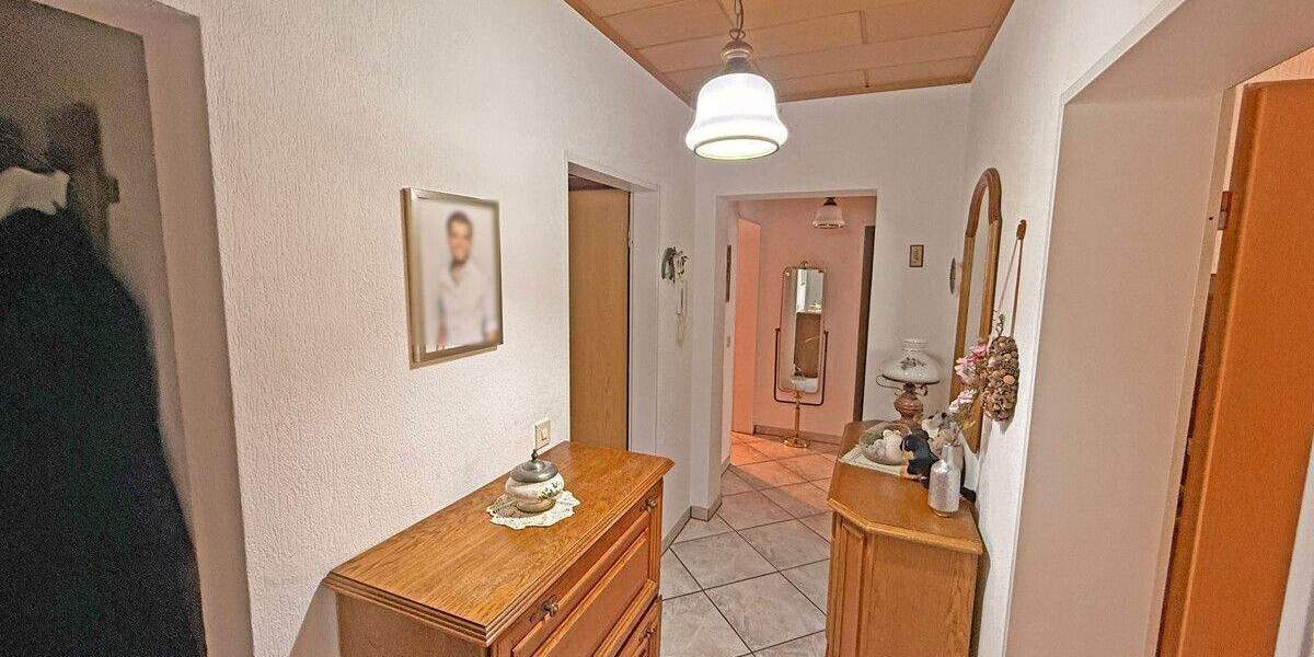 Zentral wohnen in Dinslaken - 3,5-Zimmer-Eigentumswohnung mit Balkon & Garage 3 zimmer