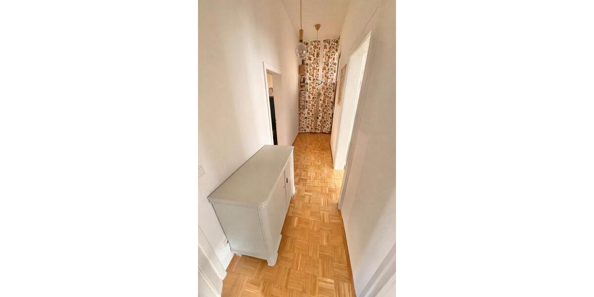 Etagenwohnung Essen Huttrop - 4 Zimmer, 106 m&sup2;, 925&euro; | Angebot:26148558