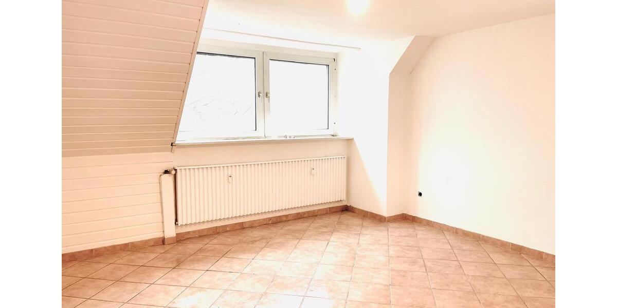 Dachgeschoßwohnung Essen Stadtbezirk III - 3 Zimmer, 72 m&sup2;, 799&euro; | Angebot:26374106