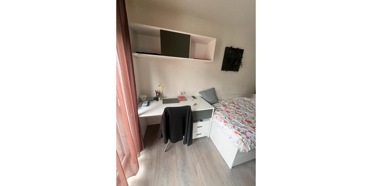 Etagenwohnung Essen Stadtkern - 1 Zimmer, 19 m&sup2;, 590&euro; | Angebot:24739690