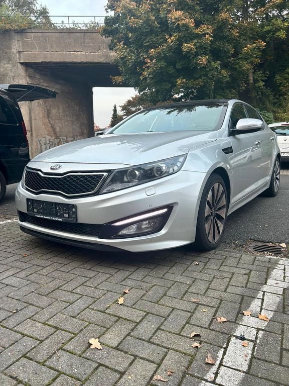 Kia Optima 267.000 km 7.300 € Duisburg 47137