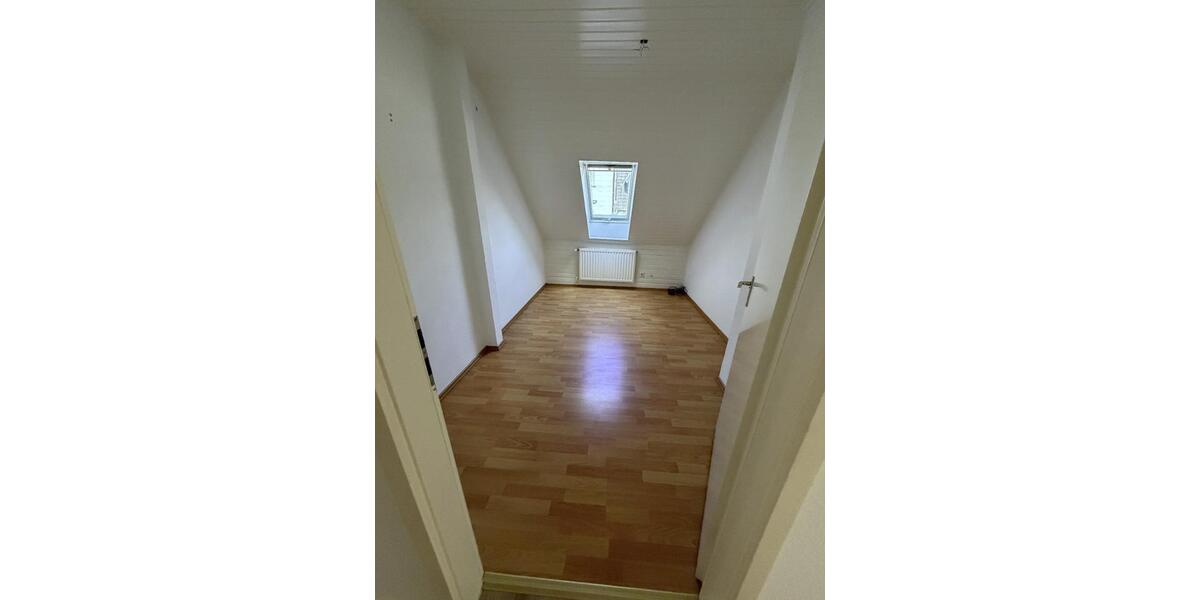 Etagenwohnung Wuppertal Gemarkung Langerfeld - 4 Zimmer, 99 m&sup2;, 225.000&euro; | Angebot:27096139