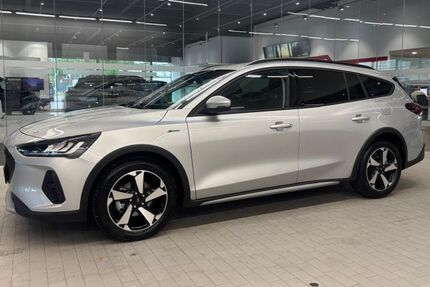 Ford Focus 4.468 km 25.180 &euro; Dinslaken 46539