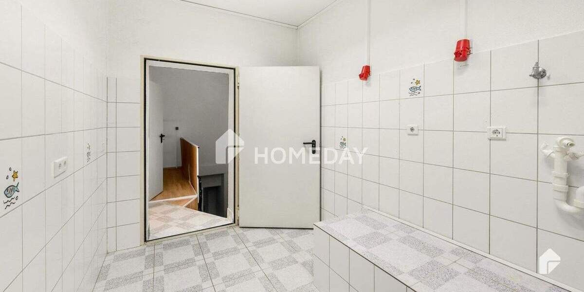 Etagenwohnung Wetter (Ruhr) Alt-Wetter - 6 Zimmer, 228 m&sup2;, 198.000&euro; | Angebot:25644768