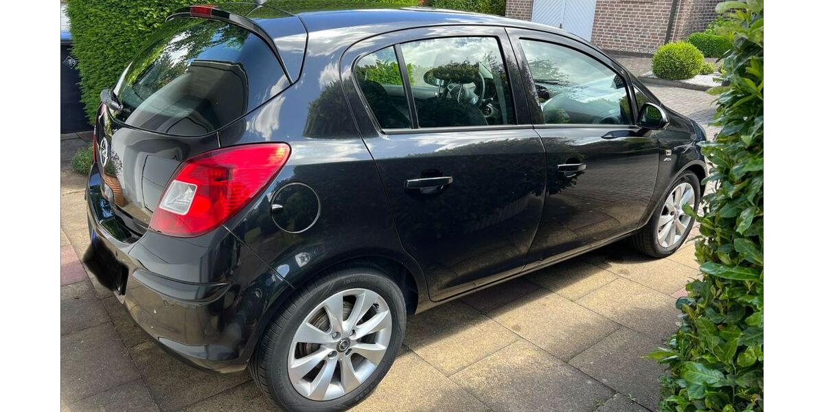 Opel Corsa 104.825 km 5.300 &euro; Dinslaken 46537