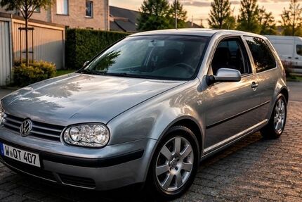VW Golf 230.000 km 900 &euro; Wuppertal 42277