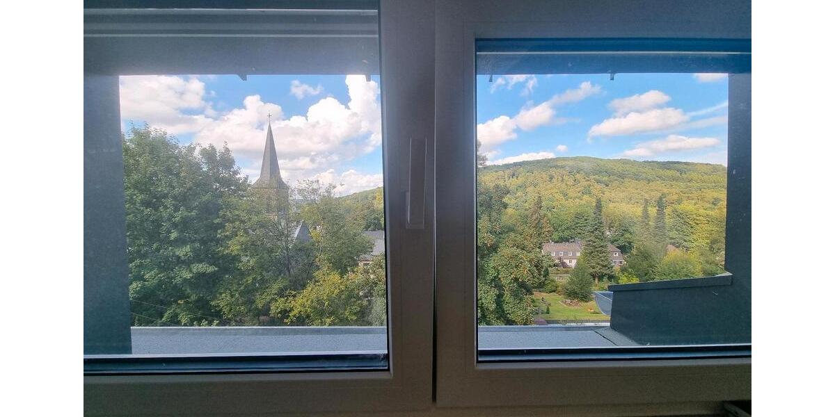 Wunderschöne Dachgeschoss-Wohnung im Grünen ! Wuppertal 3 zimmer