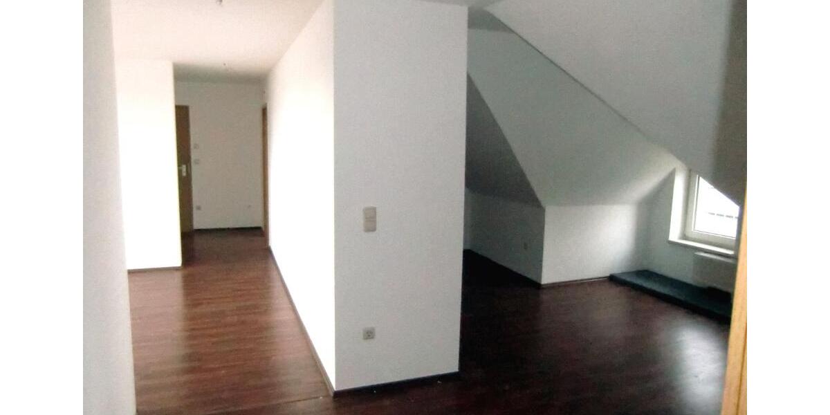 Dachgeschoßwohnung Gladbeck Brauck - 2.5 Zimmer, 80 m&sup2;, 480&euro; | Angebot:25391629