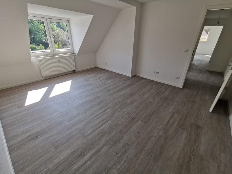 Dachgeschoßwohnung Gladbeck Brauck - 3 Zimmer, 66 m&sup2;, 485&euro; | Angebot:23949315