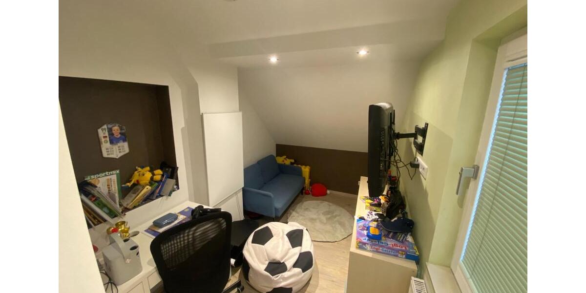 Doppelhaushälfte Duisburg Huckingen - 7 Zimmer, 120 m&sup2;, 649.000&euro; | Angebot:24714672