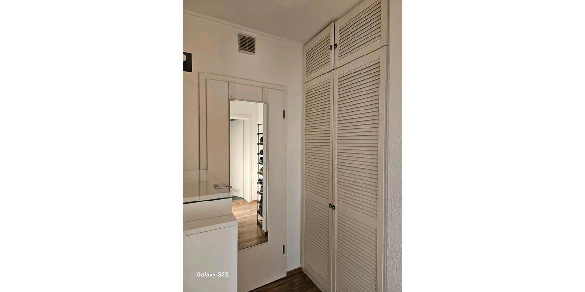 Lichtdurchflutete 2,5-Zimmer-Wohnung mit Balkon & Tiefgarage 2.5 zimmer