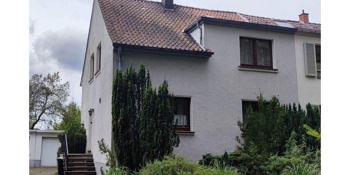 Mit großem Garten und Garage! Doppelhaushälfte in ruhiger Lage von Herten 5 zimmer