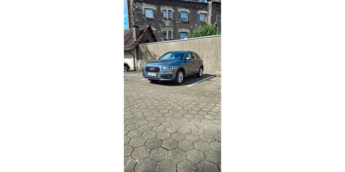 Audi Q3 82.000 km 18.500 &euro; Duisburg 47166