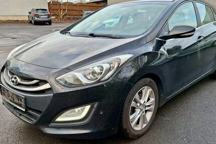 Hyundai i30 214.000 km 5.299 &euro; Wuppertal 42277