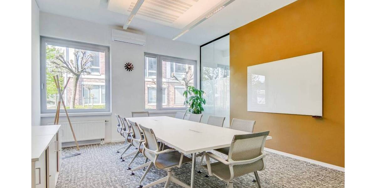 All-inclusive-Zugang zu professionellen Büroräumen für 5 Personen 30 sqm in Regus Centro zimmer