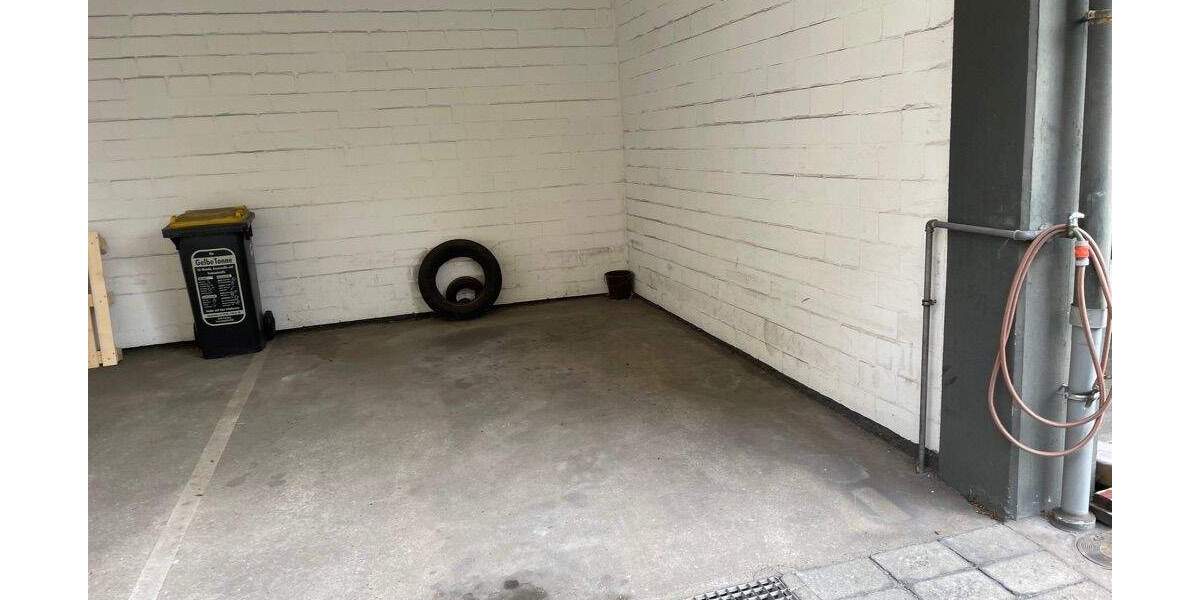 Wohnen am Duisburger Kaiserberg: großzügig aufgeteilte, vor 3 Jahren modernisierte 3- Zimmer-Wohnung (zwei Balkone). 3 zimmer