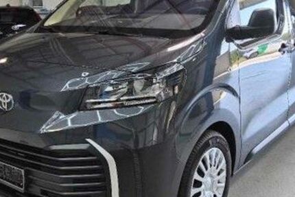 Toyota Proace (Verso) 5.660 km 34.999 &euro; Gelsenkirchen 45884