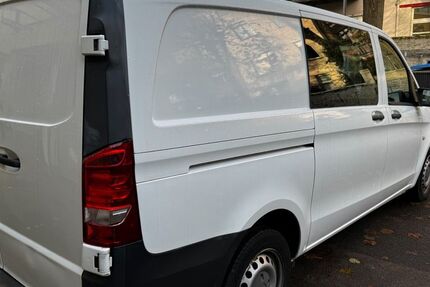 Mercedes-Benz Vito 170.000 km 12.300 &euro; Duisburg 47053