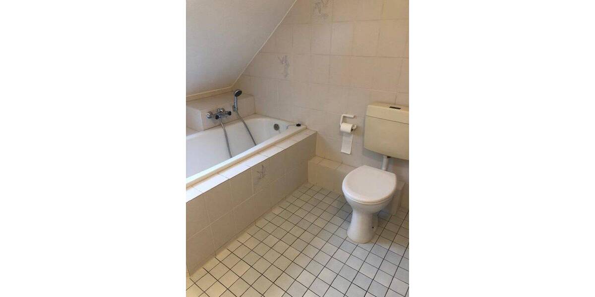 Etagenwohnung Witten Mitte - 3 Zimmer, 85 m&sup2;, 700&euro; | Angebot:26819956