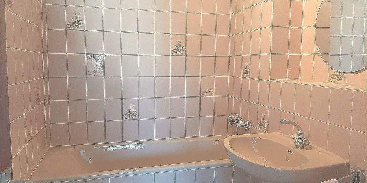 Etagenwohnung Duisburg Buchholz - 3 Zimmer, 81 m&sup2;, 650&euro; | Angebot:25360753