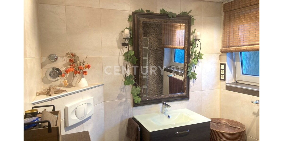 Stylische Dachgeschosswohnung! 3 zimmer