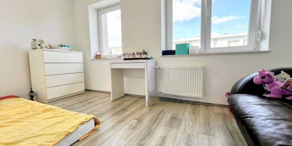 Modernes Reihenmittelhaus mit Garage in ruhiger Sackgassenlage - ein perfektes Zuhause für Familien. 4 zimmer