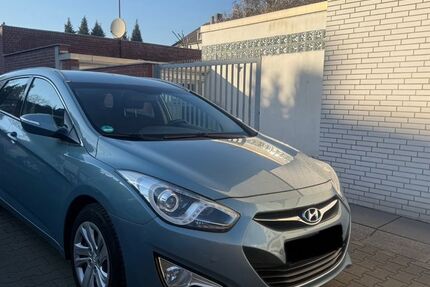 Hyundai i40 99.500 km 8.400 &euro; Essen 45143