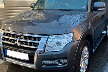 Mitsubishi Pajero 144.700 km 22.950 &euro; Dortmund 44263