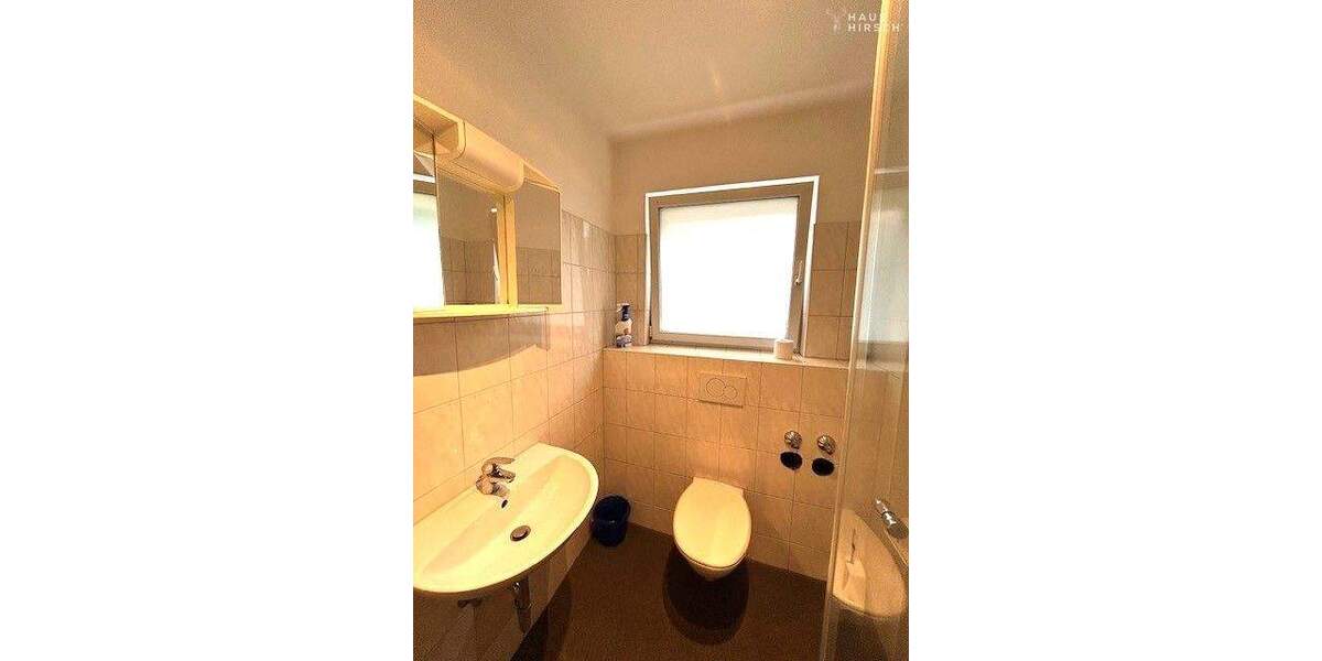 Mehrfamilienhaus mit 5 Stellplätzen und großem Grundstück mit Carport 1 zimmer