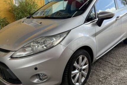 Ford Fiesta 85.000 km 4.250 &euro; Dortmund 44263