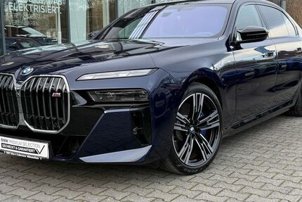 BMW i7 2.556 km 132.840 &euro; Mülheim 45472