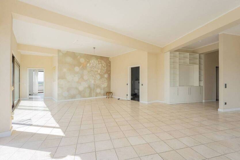 Randgebiet Düsseldorf: Wunderschöne 2,5 Zimmer-Penthousewohnung mit umlaufender Dachterrasse! 2 zimmer