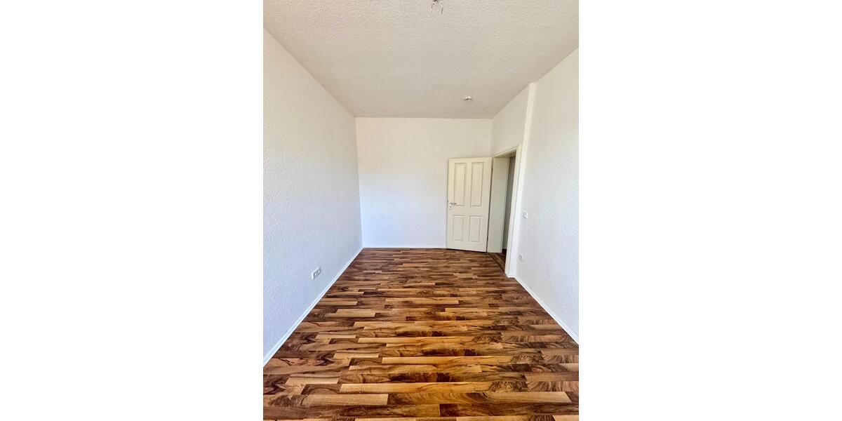 Erdgeschoßwohnung Gelsenkirchen Gelsenkirchen-Mitte - 4 Zimmer, 98 m&sup2;, 750&euro; | Angebot:25433180