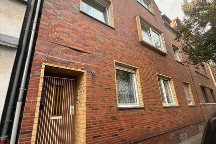 Haus Duisburg Hamborn - 10 Zimmer, 245 m&sup2;, 350.000&euro; | Angebot:25625233