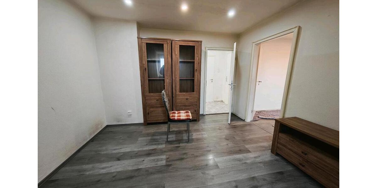 Dachgeschoßwohnung Duisburg Beeck - 3 Zimmer, 55 m&sup2;, 515&euro; | Angebot:26176978