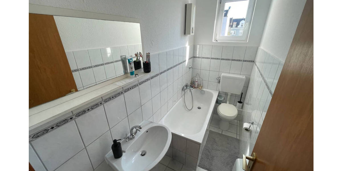 Etagenwohnung Gelsenkirchen Buer - 4 Zimmer, 101 m&sup2;, 760&euro; | Angebot:26502926
