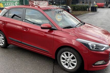 Hyundai i20 54.988 km 9.600 &euro; essen 45239